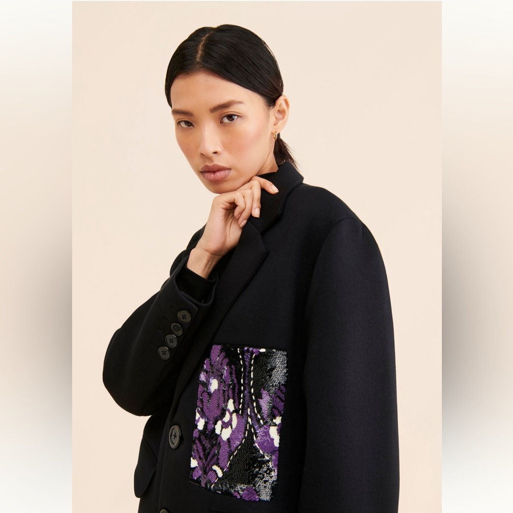 Dhruv Kapoor black coat with sequin detail. - Picture 4 of 6